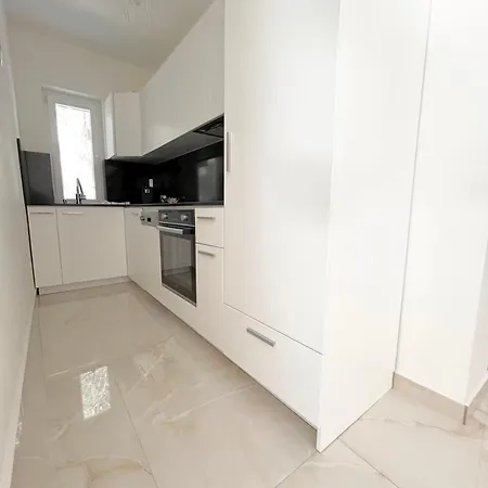 Apartman Swiss Qerret *