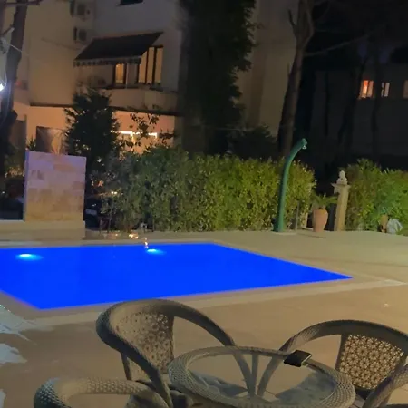 Swiss Qerret Apartman *