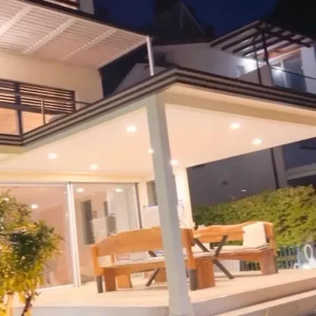 Swiss Qerret Apartamento Golem (Tirana)