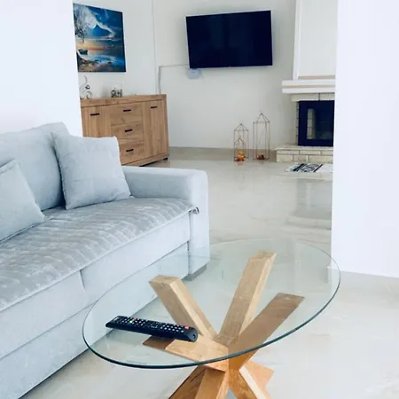 Swiss Qerret * Golem (Tirana)