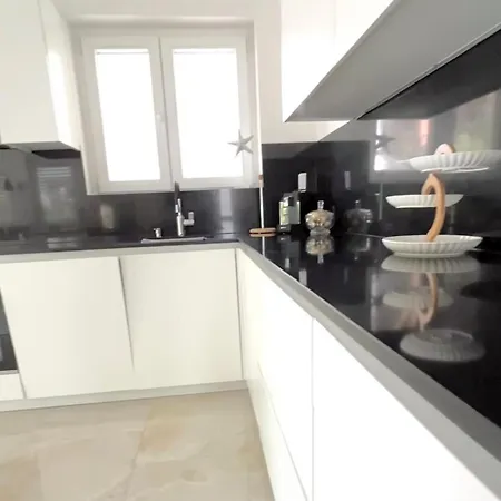 Apartament Swiss Qerret Golem (Tirana)