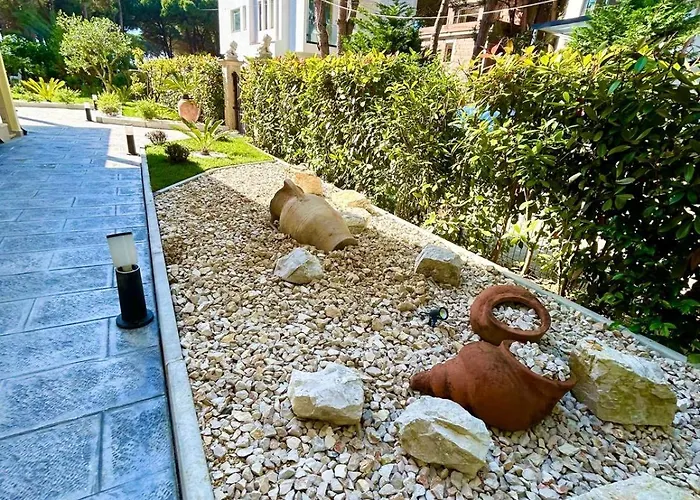 Apartment Swiss Qerret Golem (Tirana)