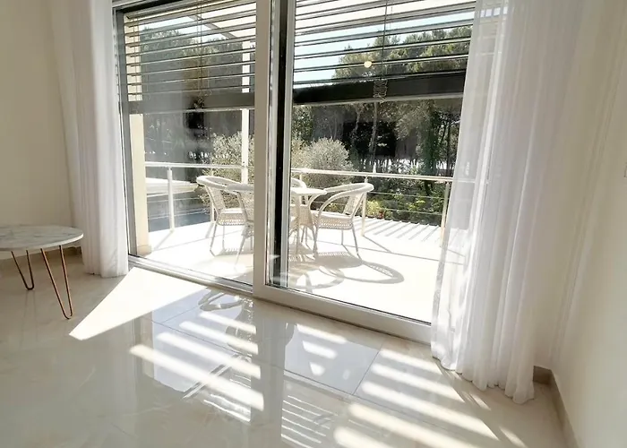 Apartament Swiss Qerret *