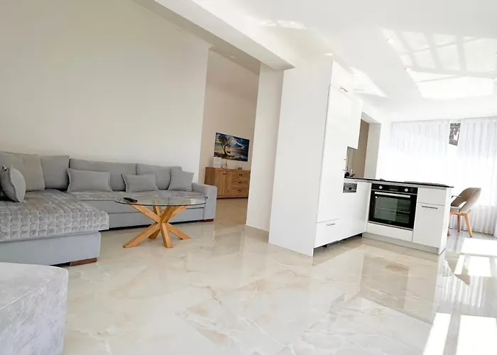 Swiss Qerret Apartment *