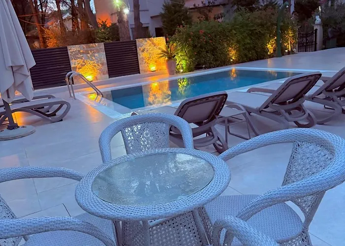 Swiss Qerret Apartment