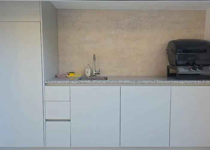 Swiss Qerret * Golem (Tirana)